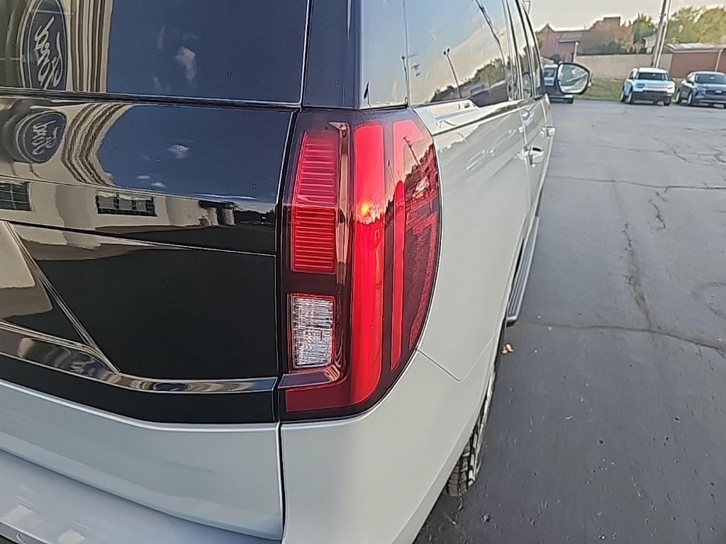 new 2025 Ford Expedition car, priced at $70,144