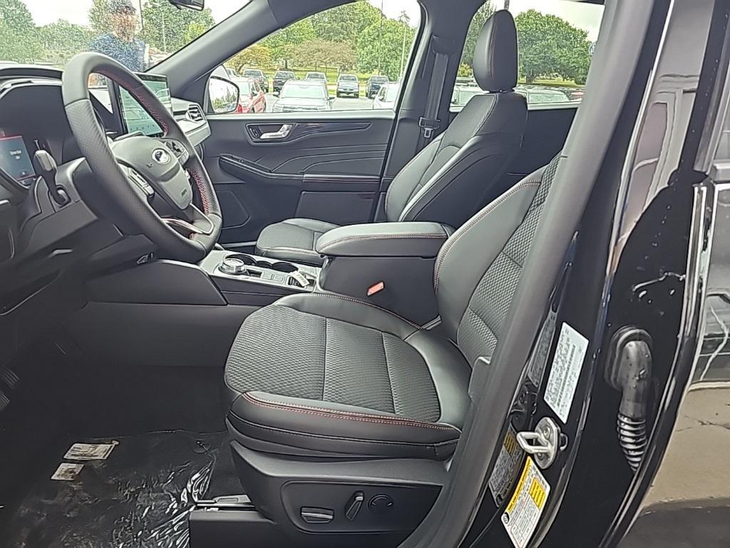 new 2026 Ford Escape car, priced at $33,034