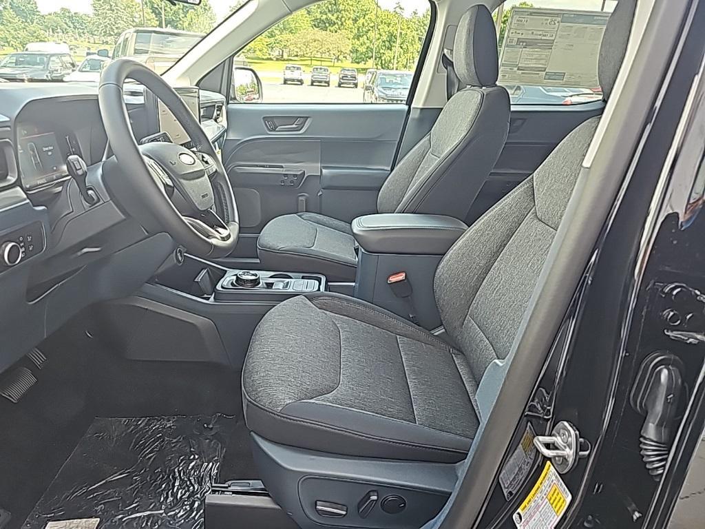 new 2025 Ford Maverick car, priced at $35,525