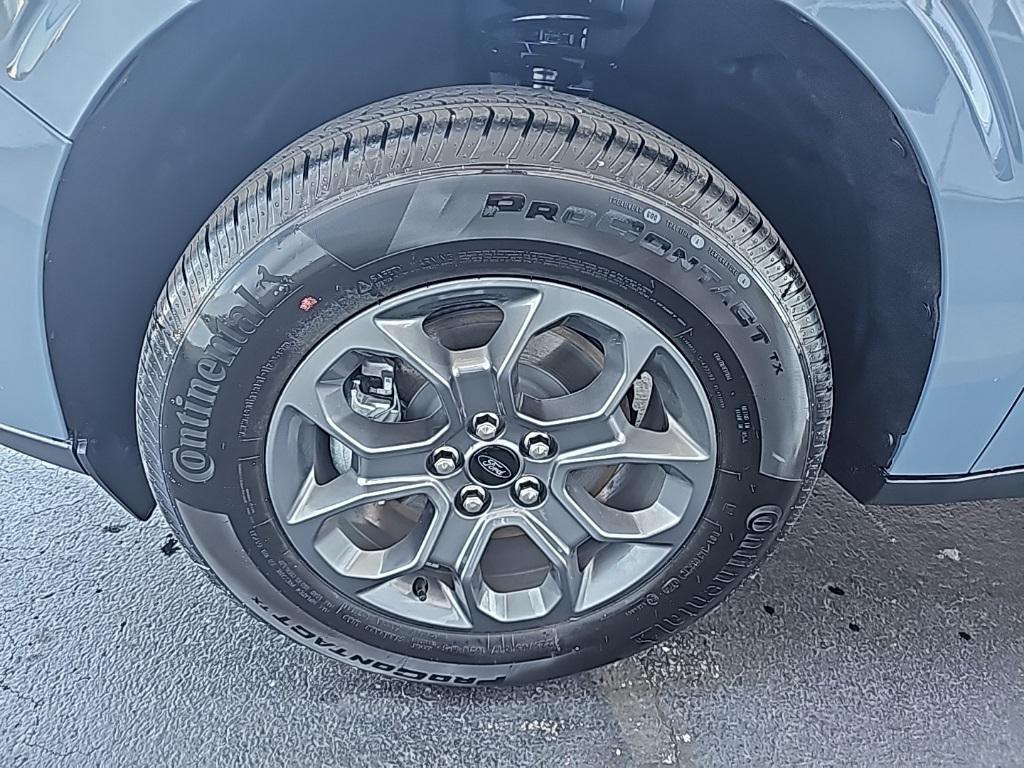 new 2025 Ford Maverick car, priced at $32,485