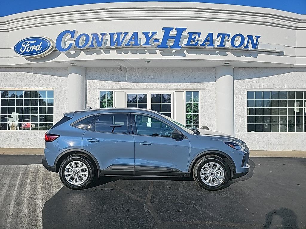 new 2025 Ford Escape car, priced at $24,960