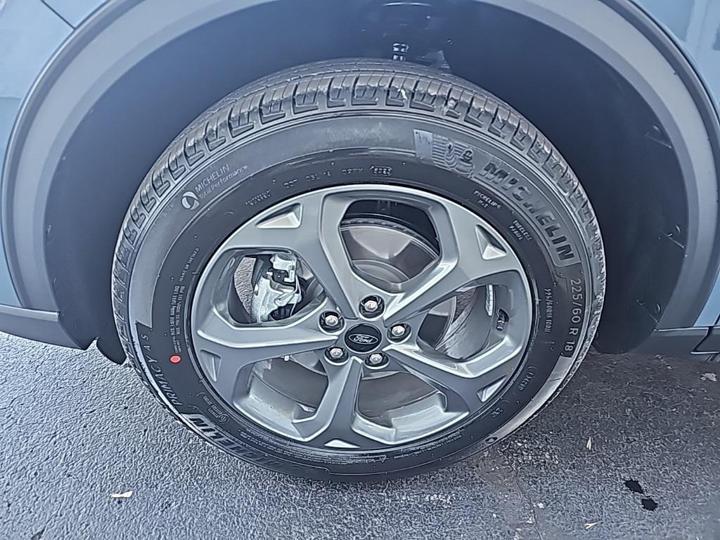 new 2026 Ford Escape car, priced at $30,124