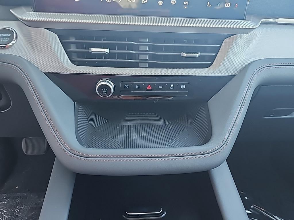 new 2025 Ford Explorer car, priced at $45,269