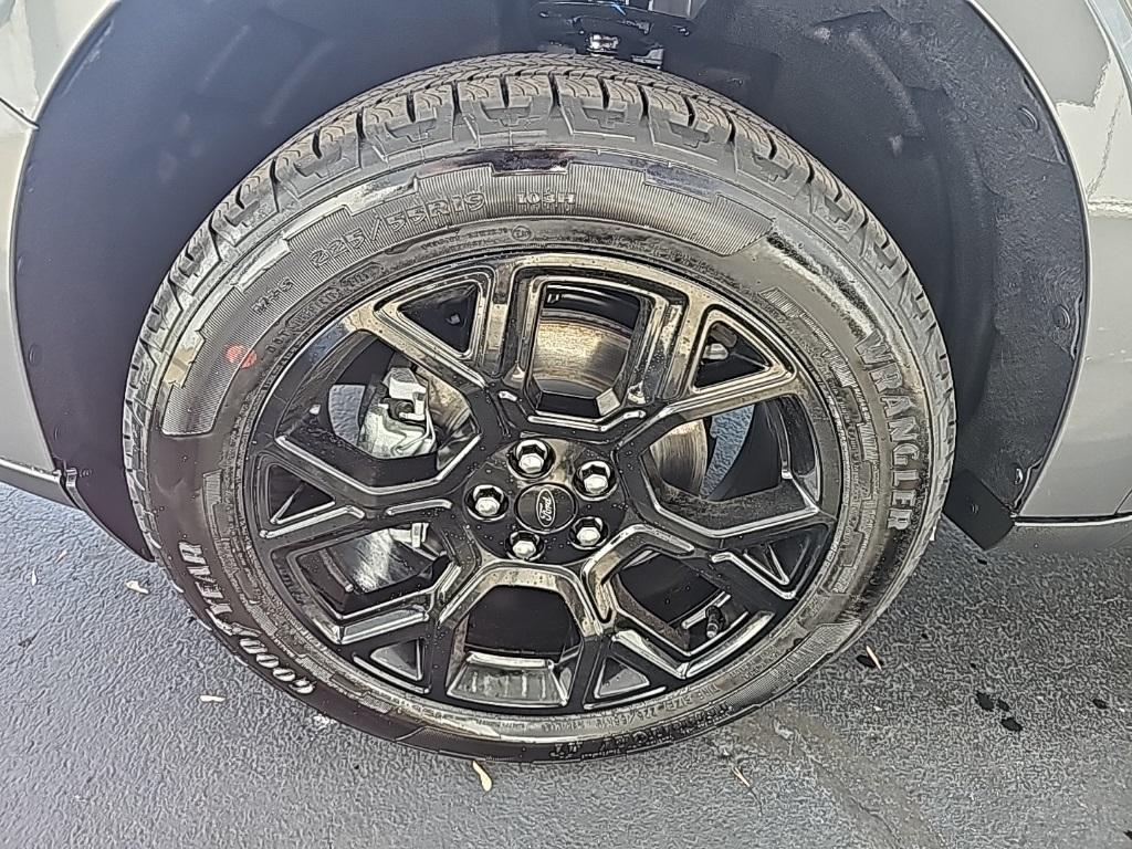 new 2025 Ford Maverick car, priced at $36,094