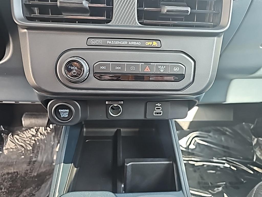 new 2025 Ford Maverick car, priced at $36,094