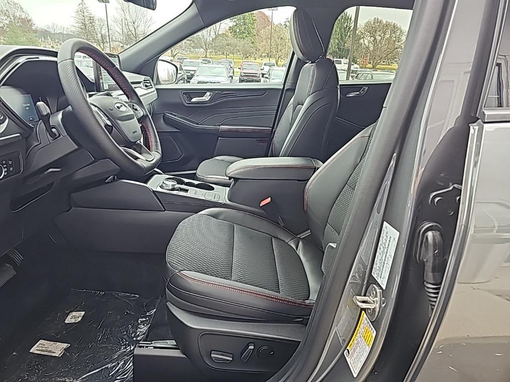 new 2026 Ford Escape car, priced at $31,570