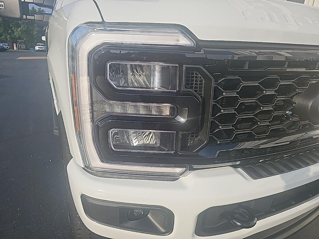 new 2025 Ford F-250 car, priced at $73,908