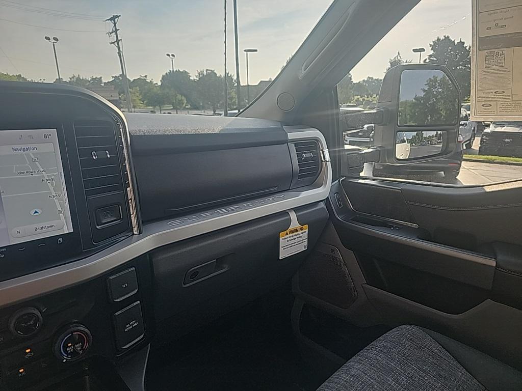 new 2025 Ford F-250 car, priced at $73,908