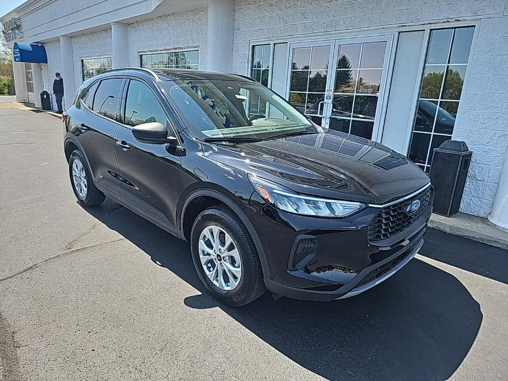 new 2025 Ford Escape car, priced at $28,261