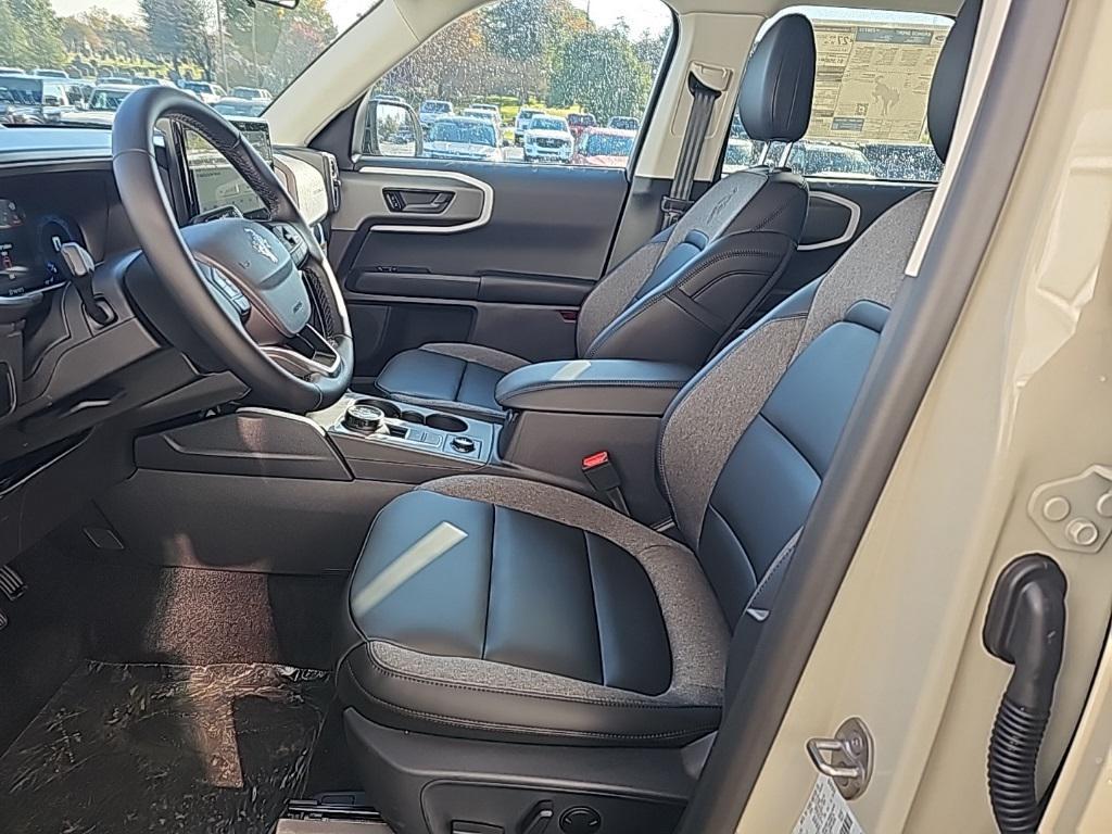 new 2025 Ford Bronco Sport car, priced at $33,302