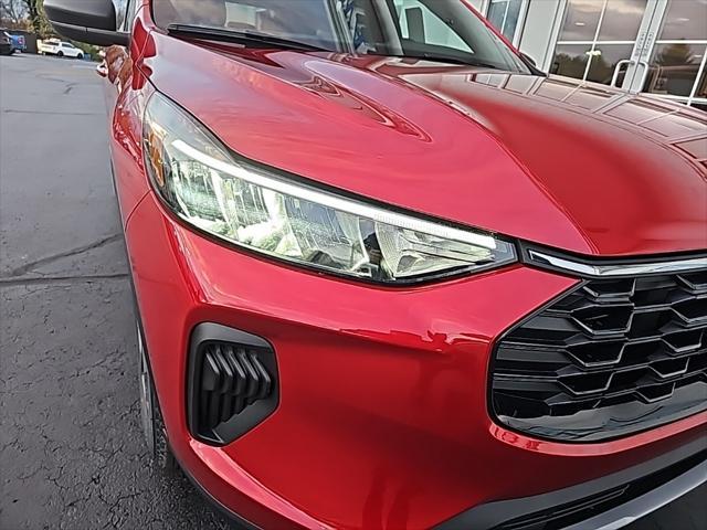 new 2025 Ford Escape car, priced at $30,080