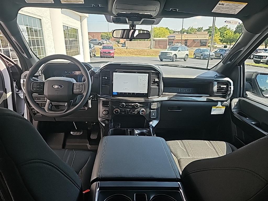 new 2025 Ford F-150 car, priced at $45,092