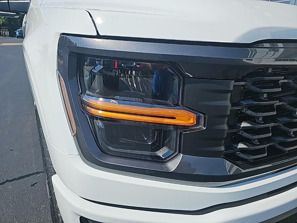 new 2025 Ford F-150 car, priced at $45,092