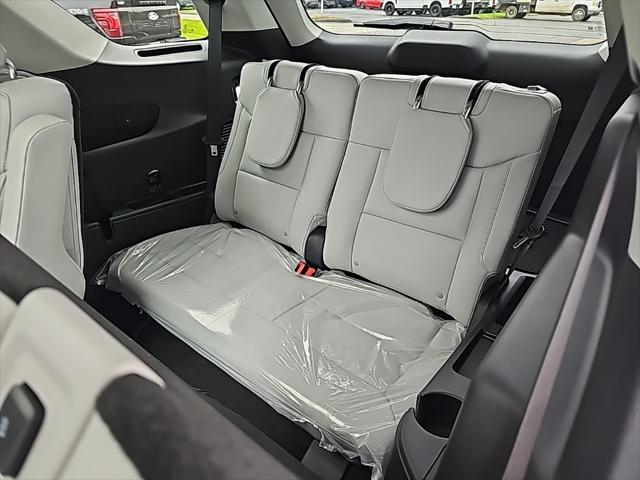 new 2025 Ford Explorer car, priced at $61,405
