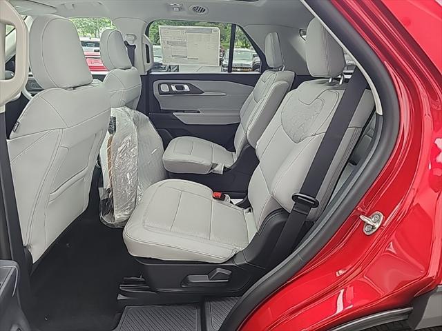 new 2025 Ford Explorer car, priced at $61,405