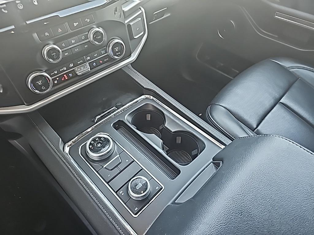 used 2024 Ford Expedition car, priced at $44,998