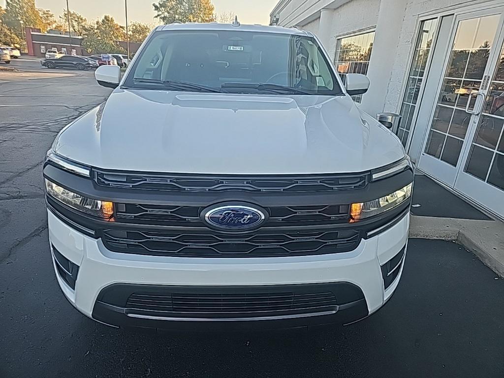 used 2024 Ford Expedition car, priced at $44,998