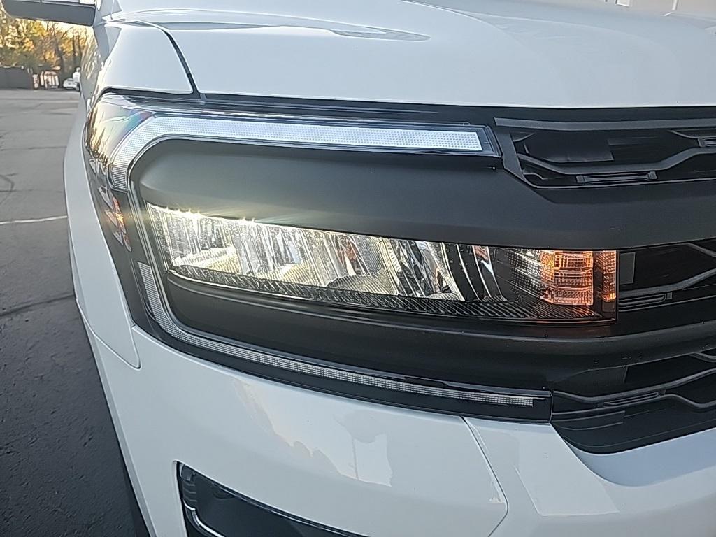 used 2024 Ford Expedition car, priced at $44,998