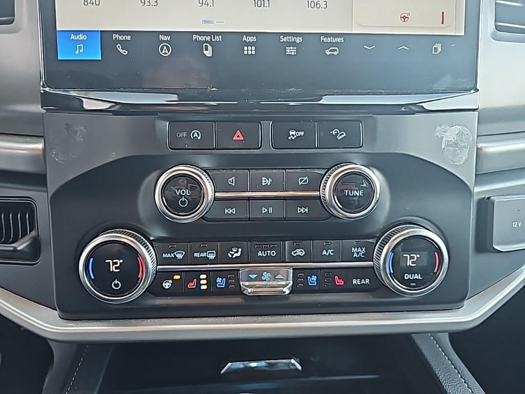 used 2024 Ford Expedition car, priced at $44,998