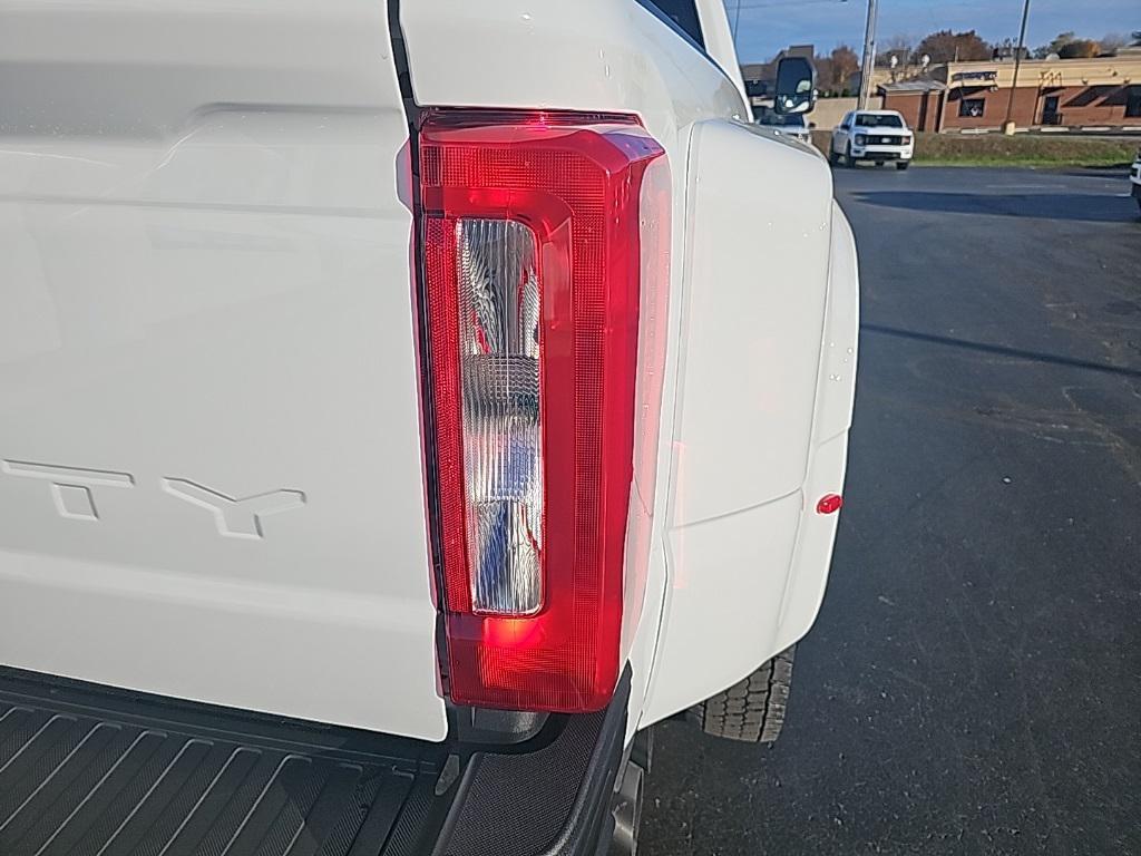 new 2026 Ford F-450 car, priced at $75,820