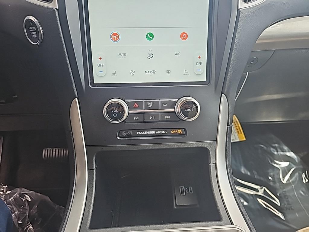 used 2024 Ford Edge car, priced at $26,574