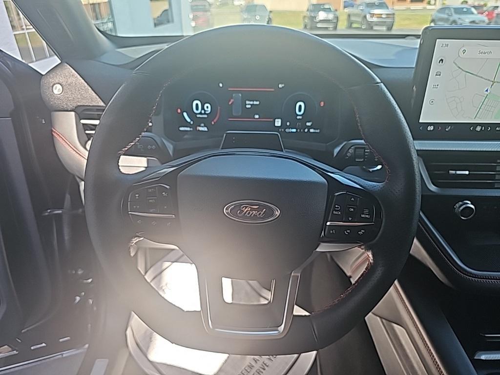 used 2025 Ford Explorer car, priced at $37,998
