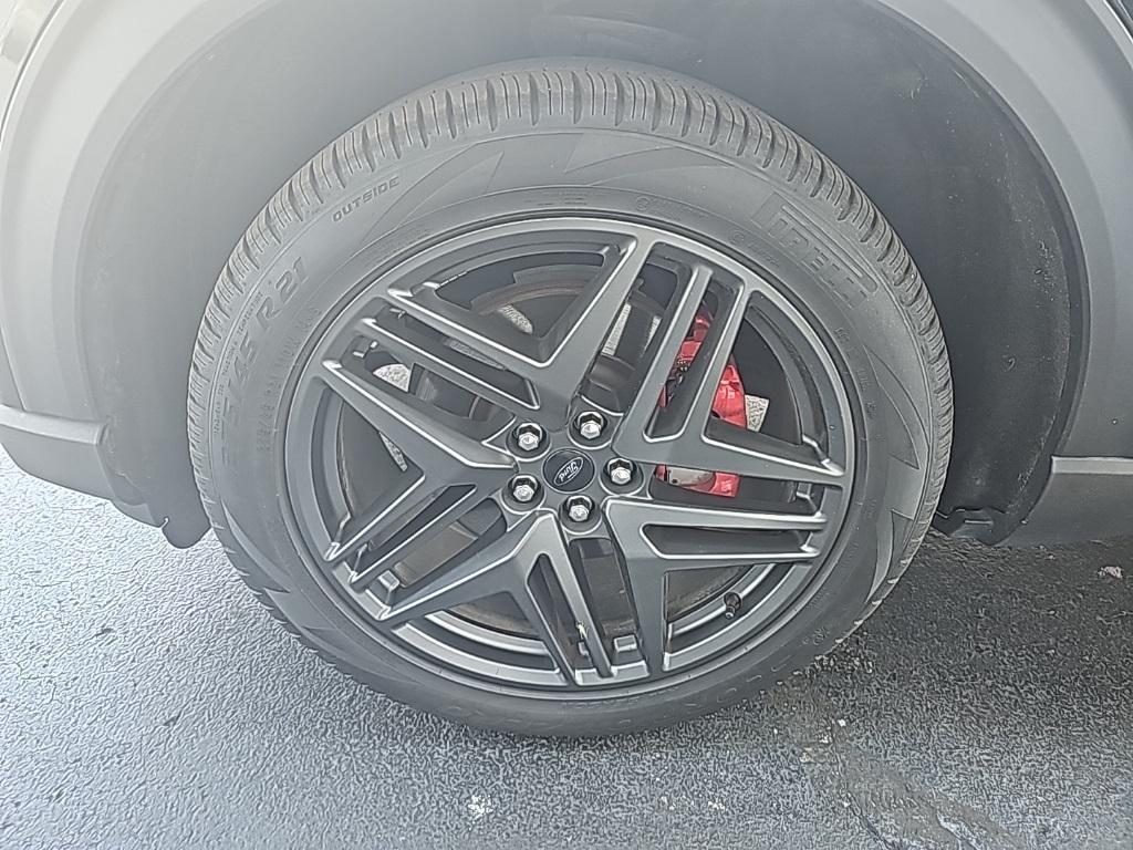 used 2025 Ford Explorer car, priced at $37,998