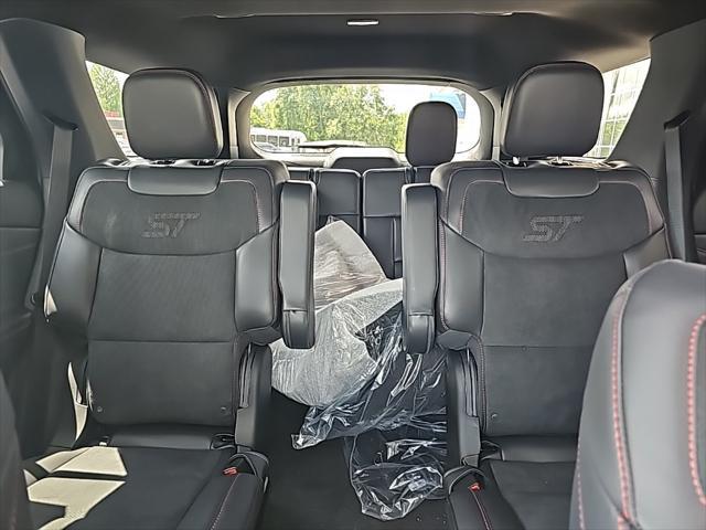 new 2025 Ford Explorer car, priced at $55,565