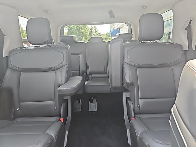 new 2025 Ford Expedition car, priced at $71,875