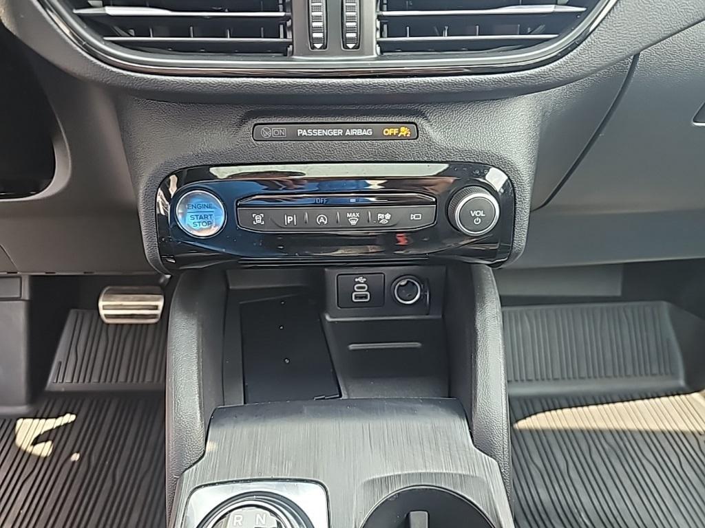 used 2024 Ford Escape car, priced at $24,998
