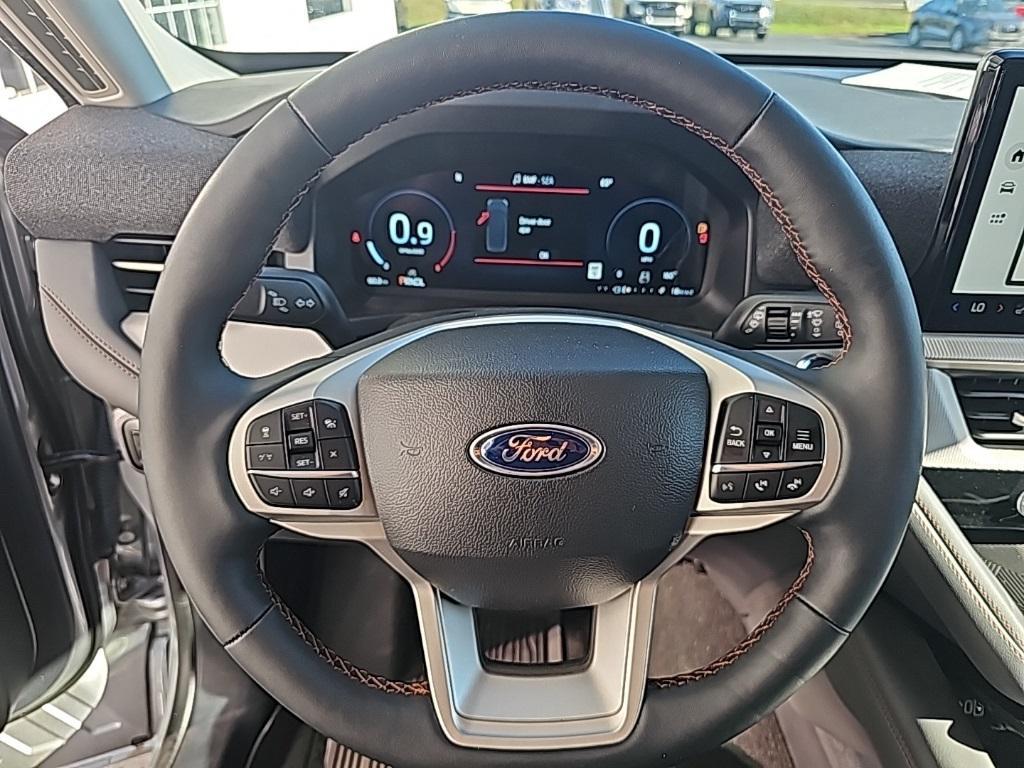 used 2025 Ford Explorer car, priced at $39,998