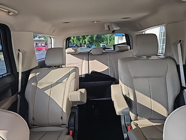 used 2024 Ford Expedition car, priced at $53,998
