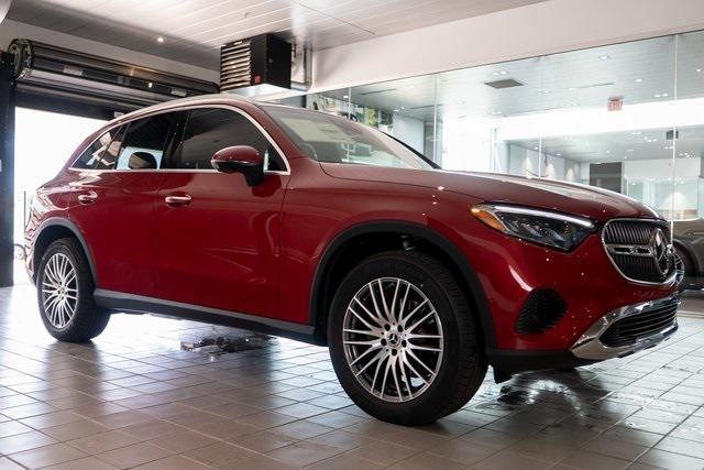 new 2025 Mercedes-Benz GLC 300 car, priced at $62,065