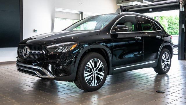 new 2025 Mercedes-Benz GLA 250 car, priced at $48,120