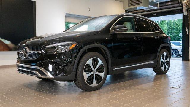 new 2025 Mercedes-Benz GLA 250 car, priced at $51,055