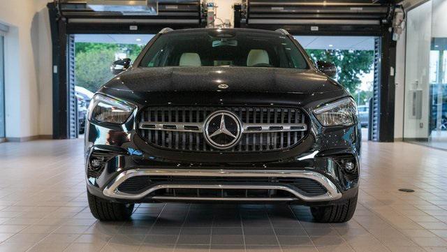 new 2025 Mercedes-Benz GLA 250 car, priced at $51,055