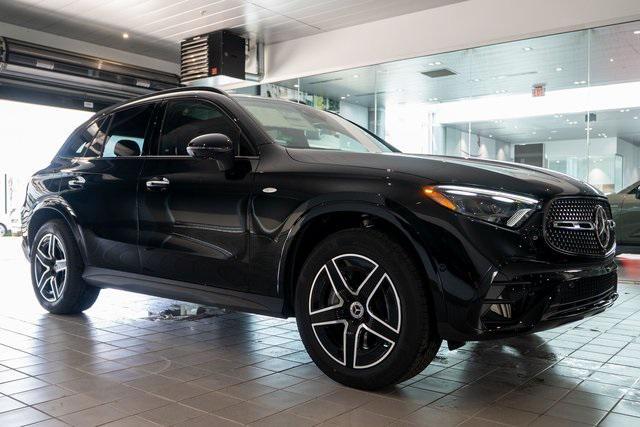new 2025 Mercedes-Benz GLC 350e car, priced at $72,795