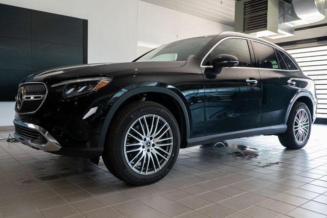 new 2025 Mercedes-Benz GLC 300 car, priced at $60,065