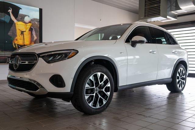 new 2025 Mercedes-Benz GLC 350e car, priced at $67,845
