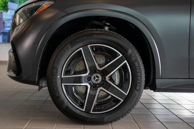 new 2025 Mercedes-Benz GLC 300 car, priced at $71,700