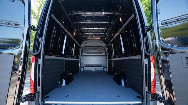 new 2024 Mercedes-Benz Sprinter 2500 car, priced at $69,176