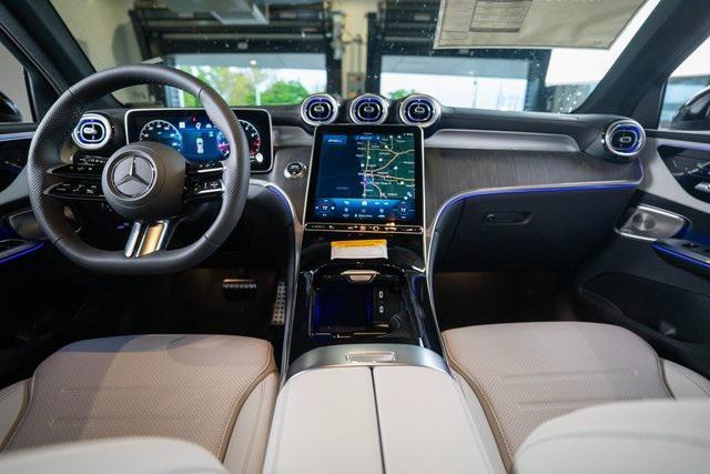 new 2025 Mercedes-Benz GLC 300 car, priced at $64,205