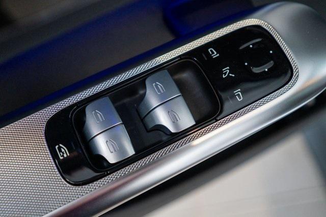 new 2025 Mercedes-Benz GLC 350e car, priced at $70,695