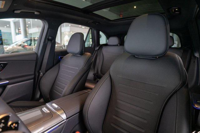 new 2025 Mercedes-Benz GLC 350e car, priced at $70,695