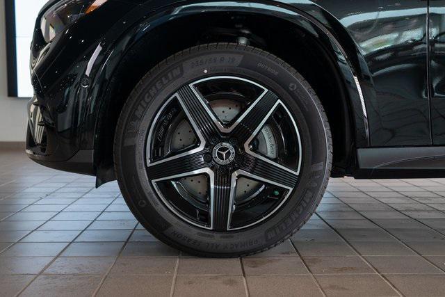 new 2025 Mercedes-Benz GLC 300 car, priced at $67,765