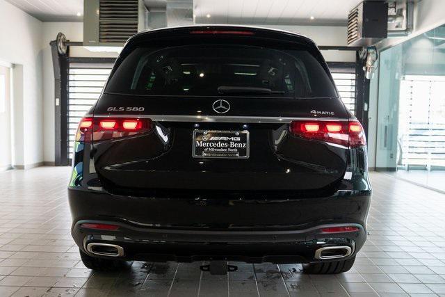 new 2025 Mercedes-Benz GLS 580 car, priced at $122,455