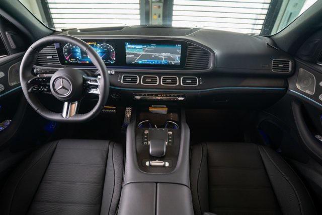 new 2025 Mercedes-Benz GLS 580 car, priced at $122,455