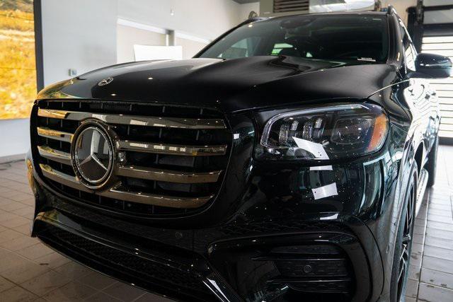 new 2025 Mercedes-Benz GLS 580 car, priced at $122,455