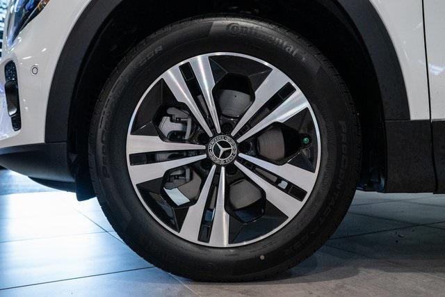 new 2025 Mercedes-Benz GLB 250 car, priced at $49,595
