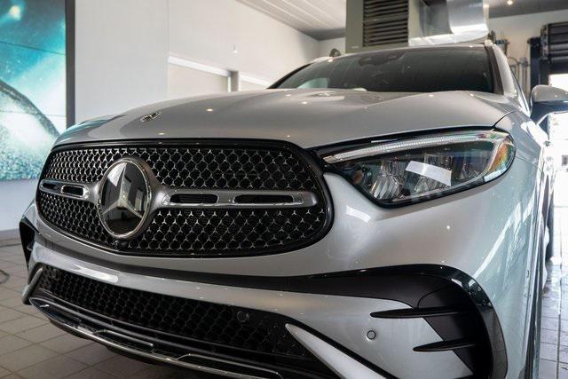 new 2025 Mercedes-Benz GLC 350e car, priced at $67,450